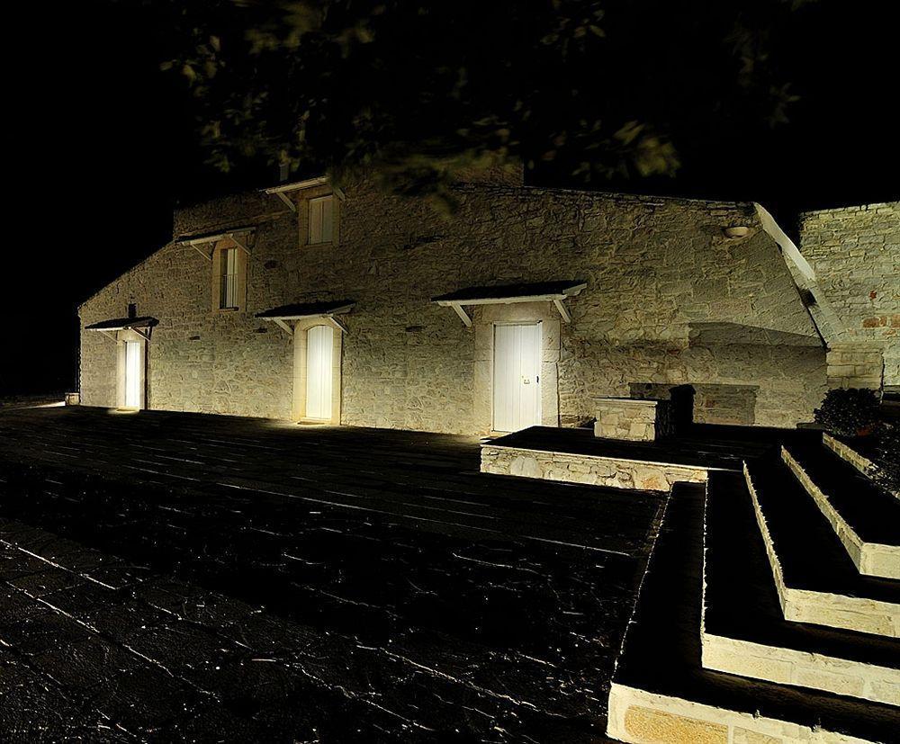 Masseria Torre Di Nebbia Castel Del Monte (Apulia)